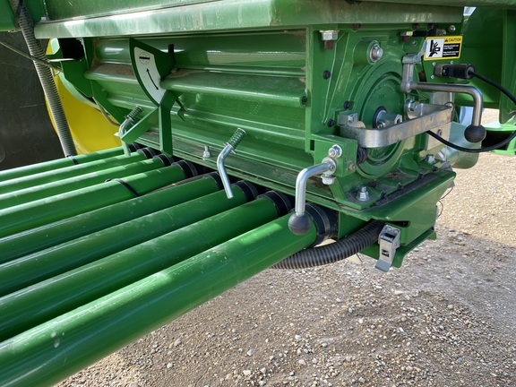 2021 John Deere 1890 Air Seeder