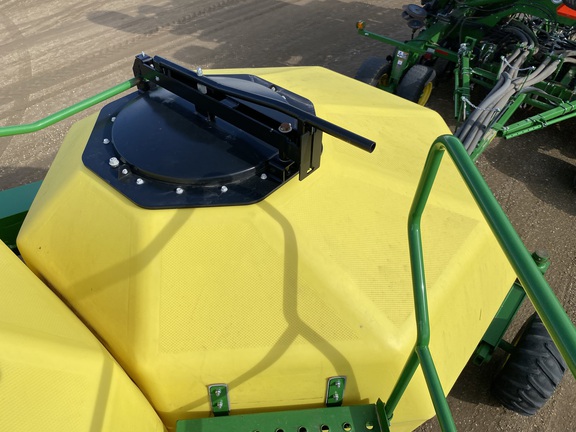 2021 John Deere 1890 Air Seeder