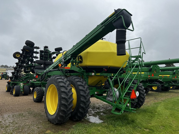 2021 John Deere 1890 Air Seeder