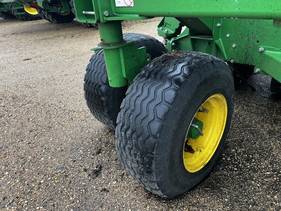 2021 John Deere 1890 Air Seeder