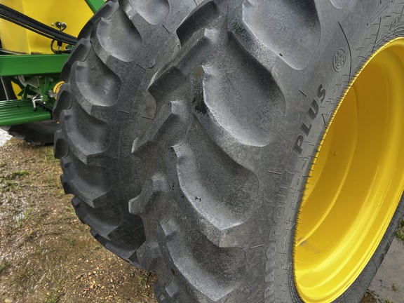 2021 John Deere 1890 Air Seeder