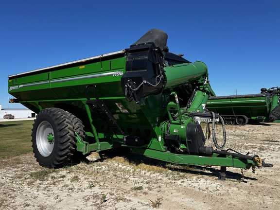 2022 Brent 1196 Grain Cart