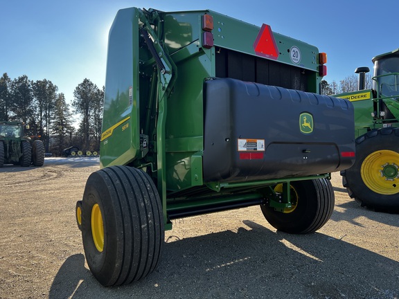 2024 John Deere 561M Baler/Round