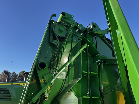 2024 John Deere 561M Baler/Round