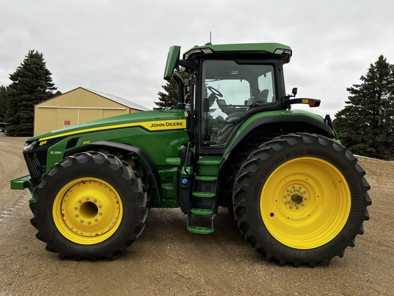 2023 John Deere 8R 310 Tractor