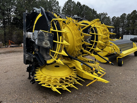 2024 John Deere 772 Header Forage