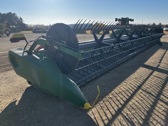 2023 John Deere RD40F Header Combine