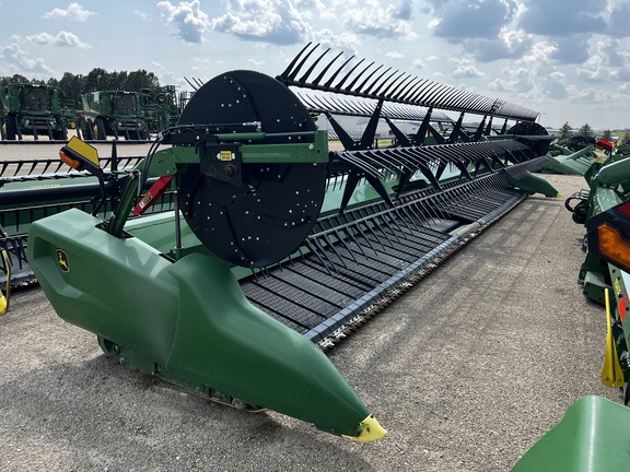 2023 John Deere RD40F Header Combine