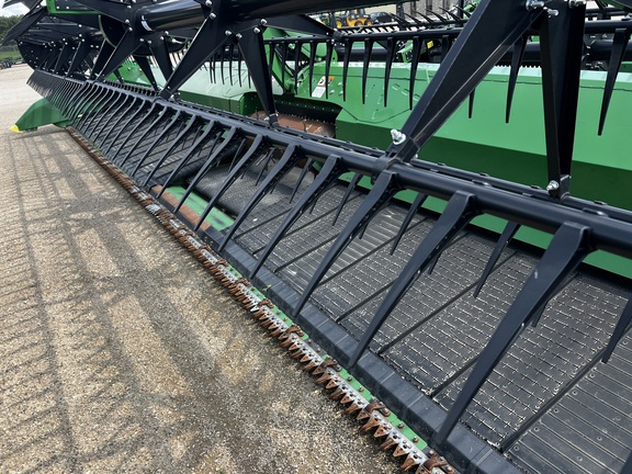 2023 John Deere RD40F Header Combine