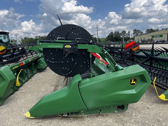 2023 John Deere RD40F Header Combine