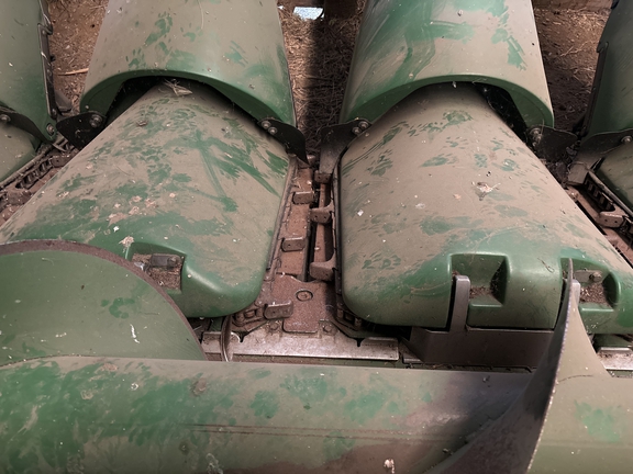 2013 John Deere 608C Header Corn Head