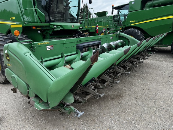 2010 John Deere 608C Header Corn Head