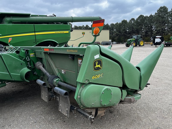 2010 John Deere 608C Header Corn Head