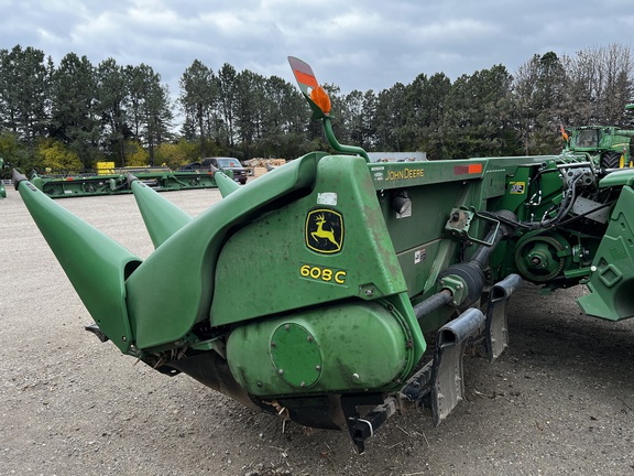 2010 John Deere 608C Header Corn Head