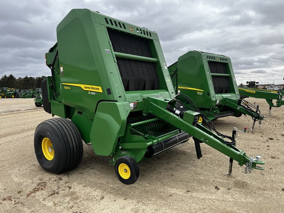 2024 John Deere 561R Baler/Round