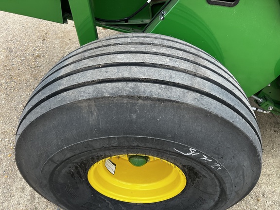 2024 John Deere 561R Baler/Round