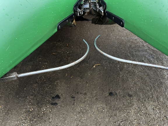 2012 John Deere 608C Header Corn Head