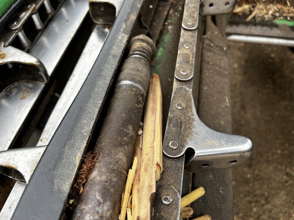 2012 John Deere 608C Header Corn Head