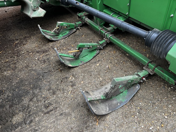 2012 John Deere 608C Header Corn Head