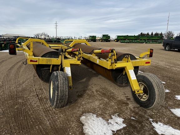 2005 Degelman LR7651 Roller