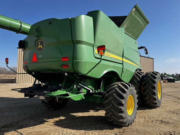 2023 John Deere S770 Combine