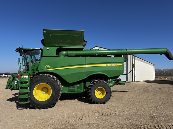 2023 John Deere S770 Combine