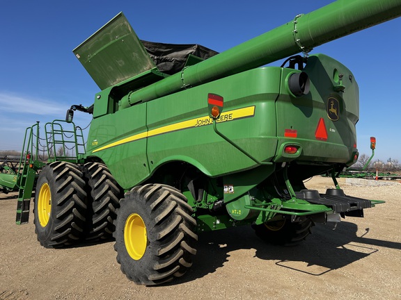 2023 John Deere S770 Combine