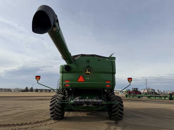 2023 John Deere S770 Combine