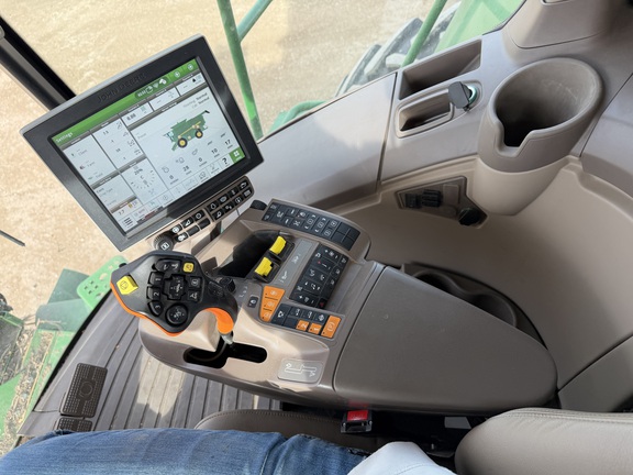 2023 John Deere S770 Combine