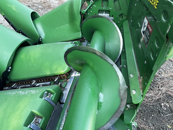 2024 John Deere C6R Header Corn Head