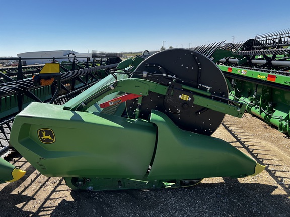2024 John Deere RD40F Header Combine