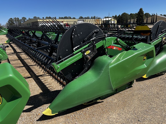 2024 John Deere RD40F Header Combine