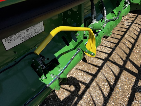 2024 John Deere RD40F Header Combine