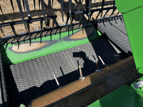 2024 John Deere RD40F Header Combine