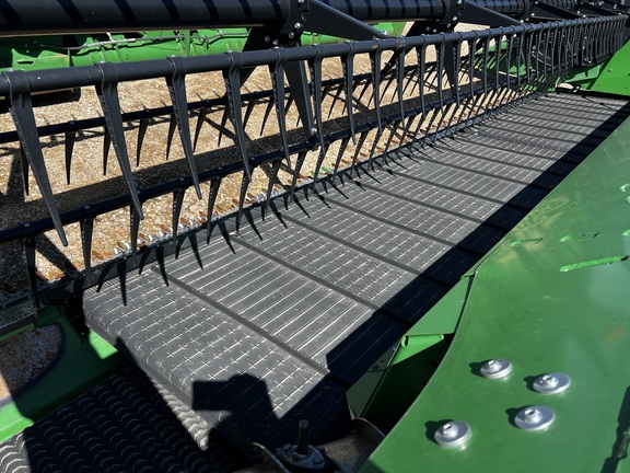 2024 John Deere RD40F Header Combine