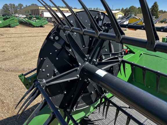 2024 John Deere RD40F Header Combine