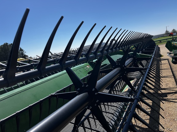 2024 John Deere RD40F Header Combine