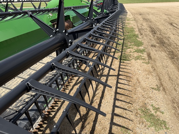 2024 John Deere RD40F Header Combine