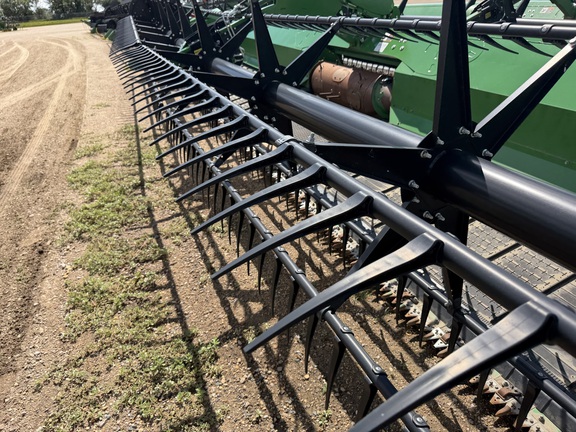 2024 John Deere RD40F Header Combine