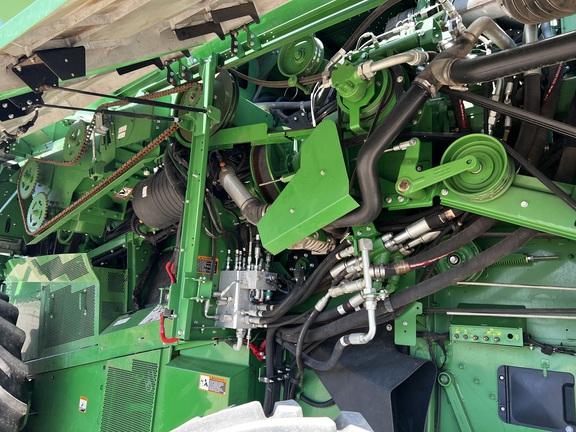 2023 John Deere S780 Combine