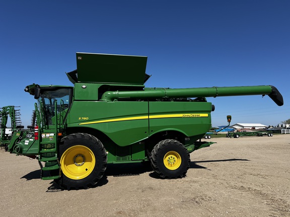 2023 John Deere S780 Combine
