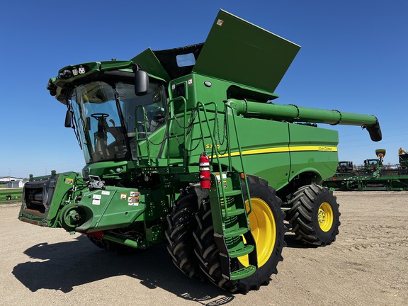 2023 John Deere S780 Combine