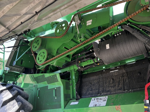 2023 John Deere S780 Combine