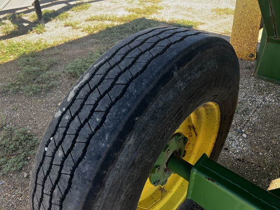 1994 Demco 365 Gravity Box