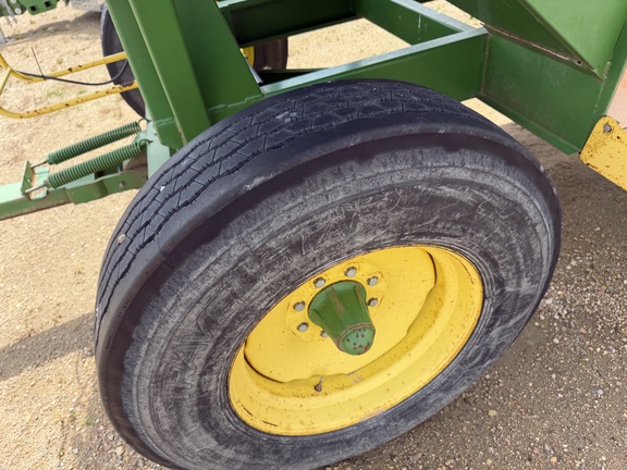 1994 Demco 365 Gravity Box