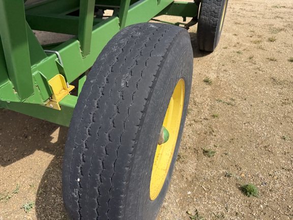 1994 Demco 365 Gravity Box