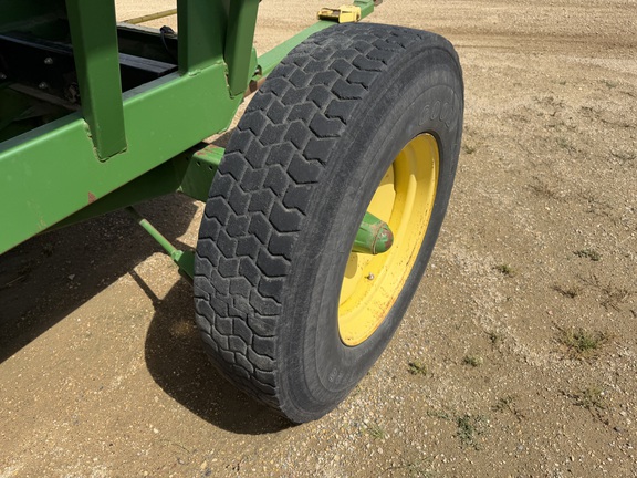 1994 Demco 365 Gravity Box