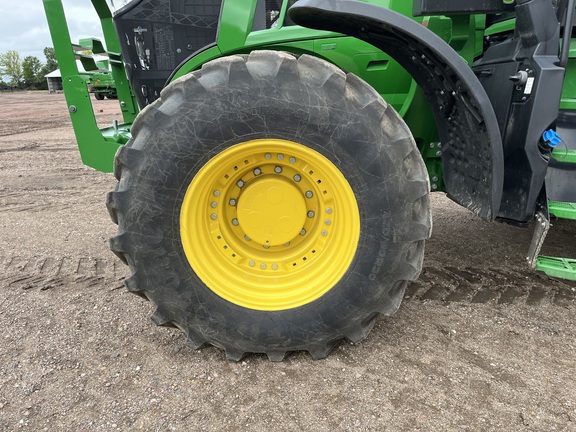 2024 John Deere 7R 210 Tractor