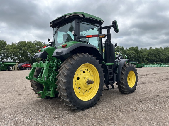 2024 John Deere 7R 210 Tractor