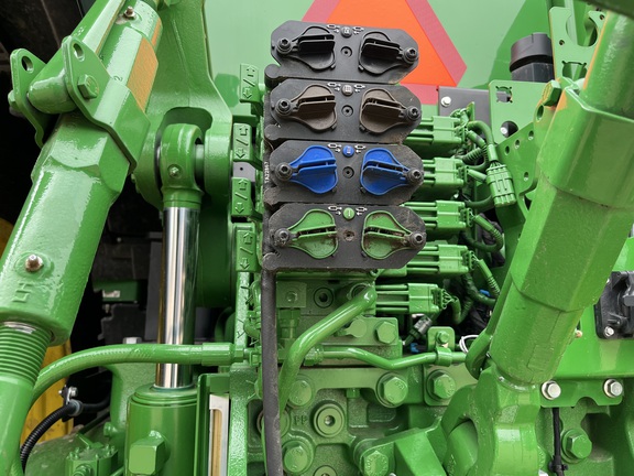 2024 John Deere 7R 210 Tractor